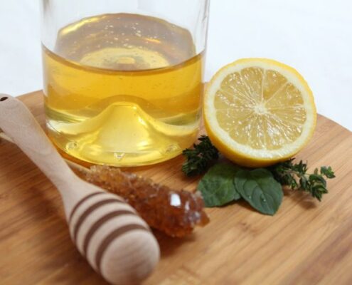 Stevia-mierea-sau-zaharul-brut-768x512